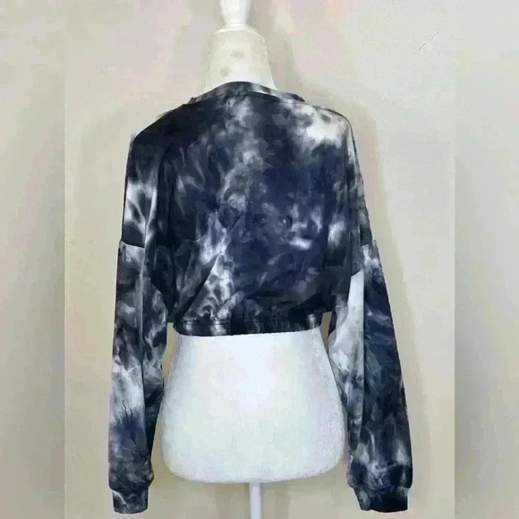 Never worn Tie dyed crop top - Picture 3 of 3
